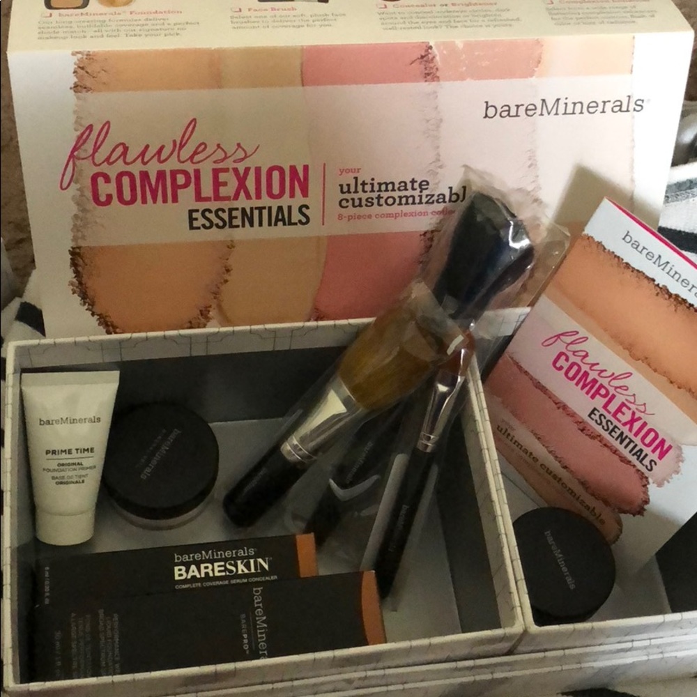 Bare Minerals Flawless Complexion Set Dark to Deep